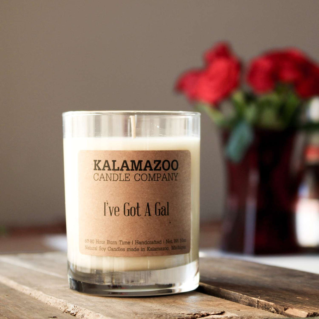  Kalamazoo Candle Company Clear Glass Jar With White Soy Wax, Wood Lid I've Got A Gal Scent Ive Got A