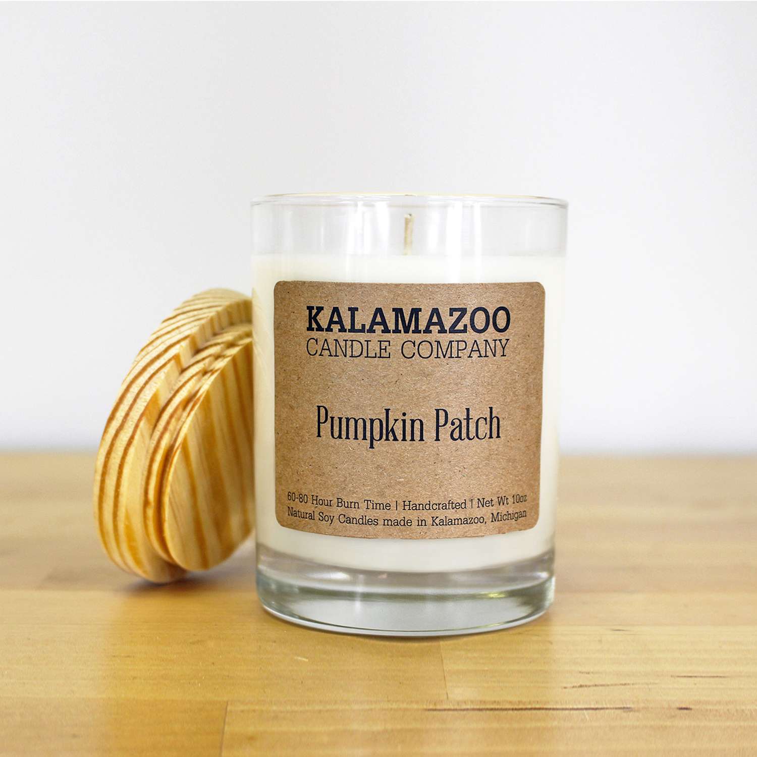  Kalamazoo Candle Company Clear Glass Jar With White Soy Wax, Wood Lid Pumpkin Patch Scent Pumpkin Pa
