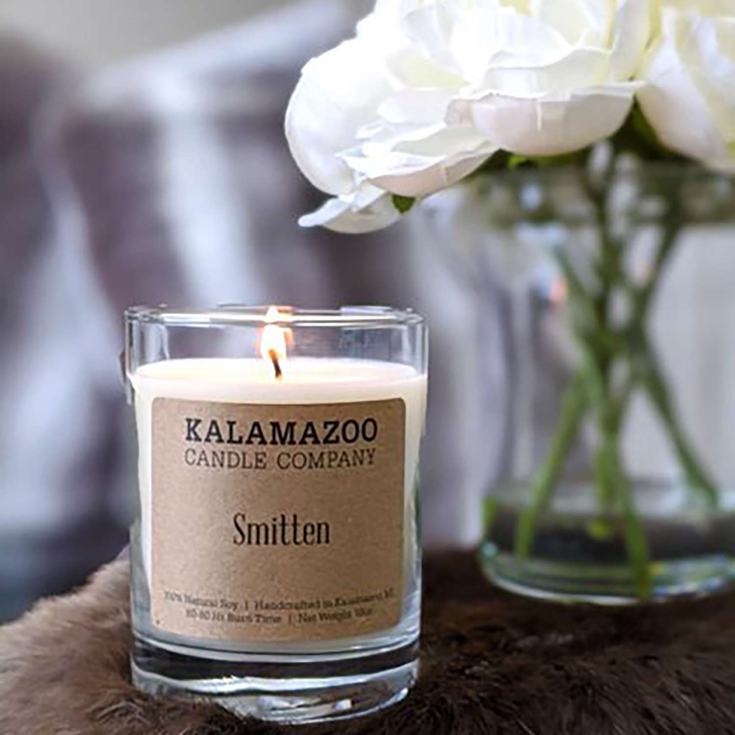  Kalamazoo Candle Company Clear Glass Jar With White Soy Wax, Wood Lid Smitten Scent Smitten, Clear G