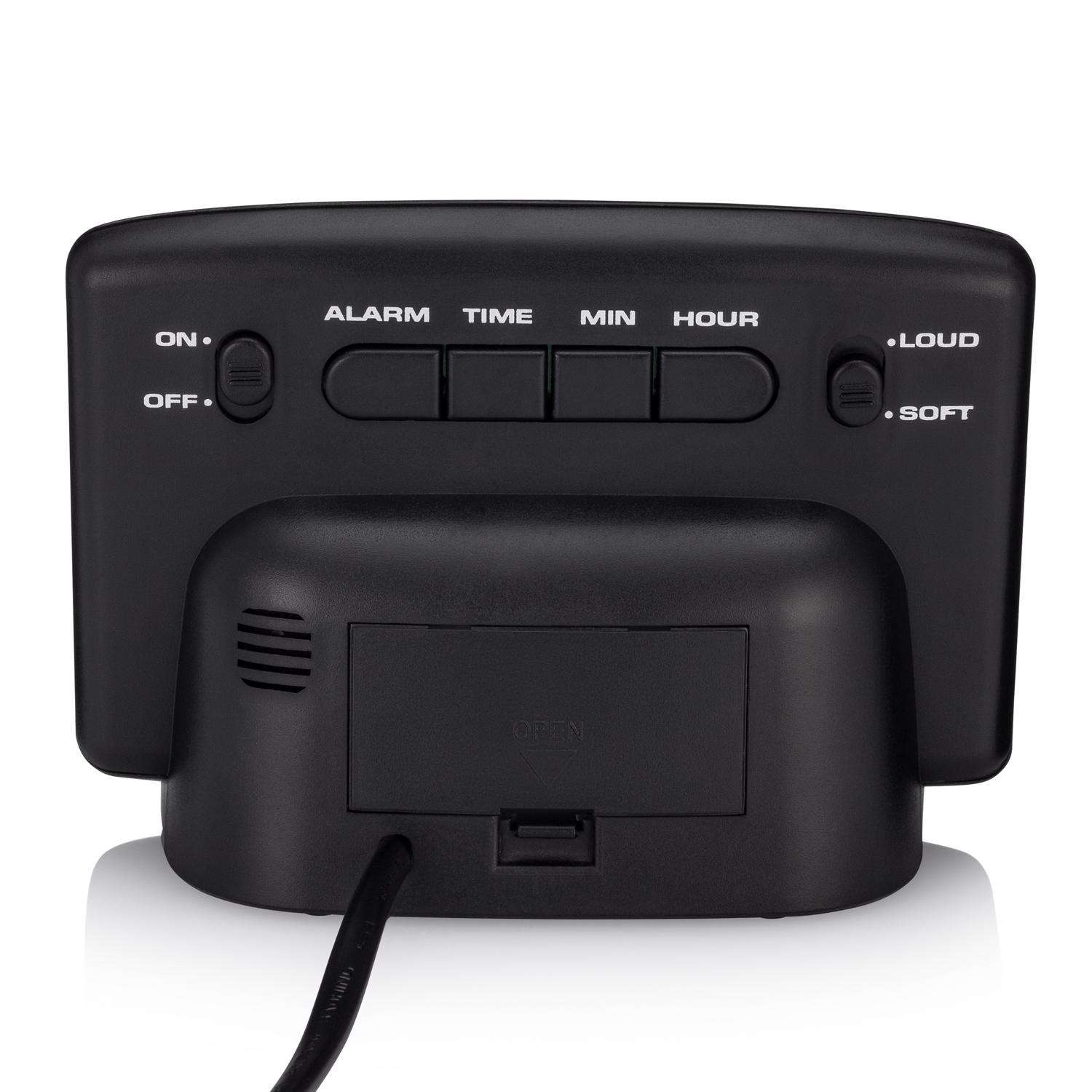  Westclox 1.4 In. Alarm Clock LED Plug-In