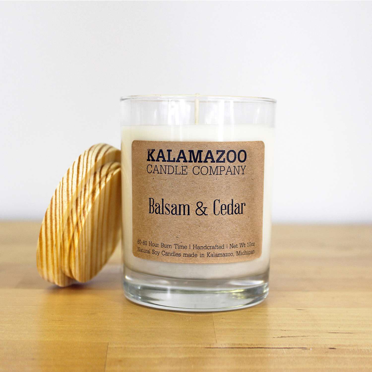  Kalamazoo Candle Company Clear Glass Jar With White Soy Wax, Wood Lid Balsam & Cedar Scent Balsam &