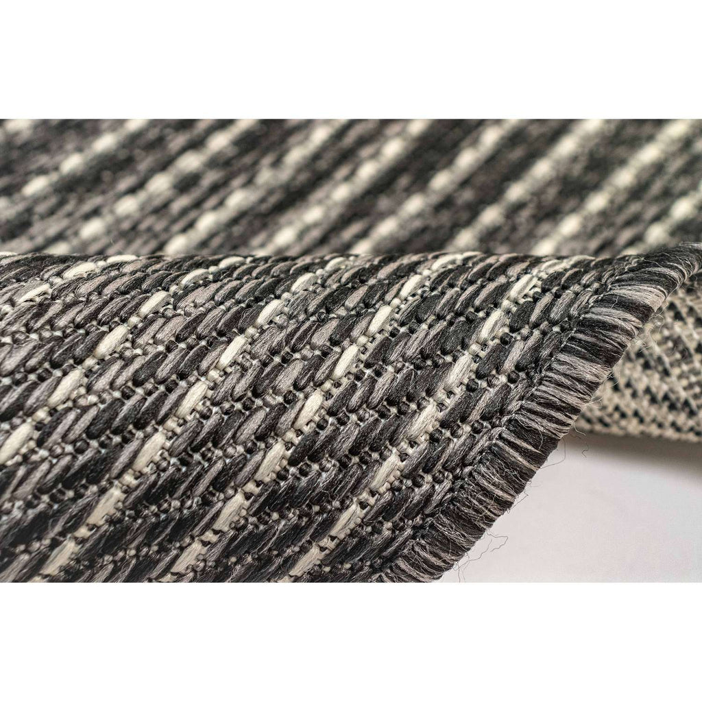  Liora Manne 4.83 Ft. W X 7.5 Ft. L Black Texture Stripe Polypropylene Rug